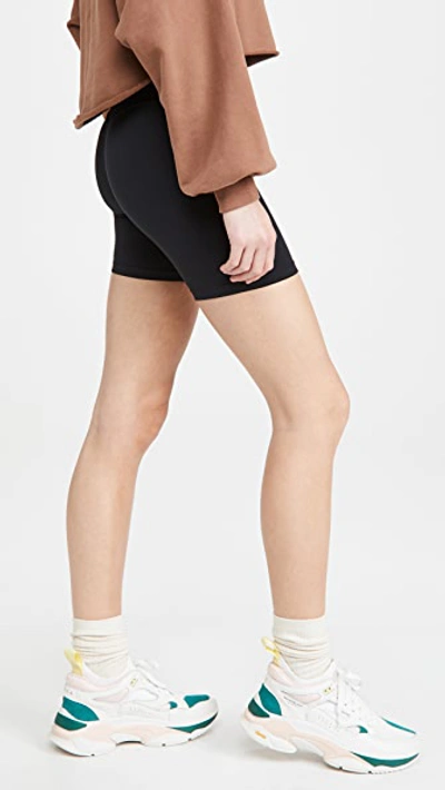 Splits59 Airweight High-waisted Bike Short In Black