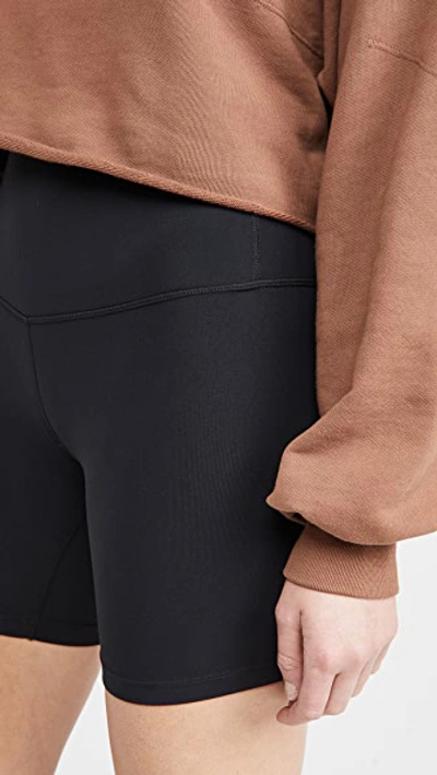 Splits59 Airweight High-waisted Bike Short In Black