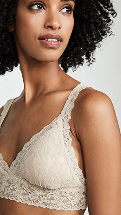 Hanky Panky Signature Lace Padded Crossover Bralette In Chai