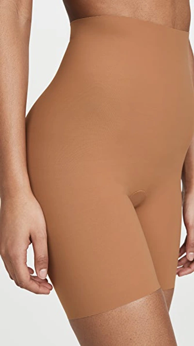 Commando Classic Control Shorts In Caramel