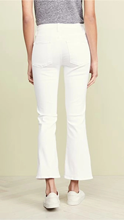 Shop Frame Le Crop Mini Boot Cut Jeans Blanc