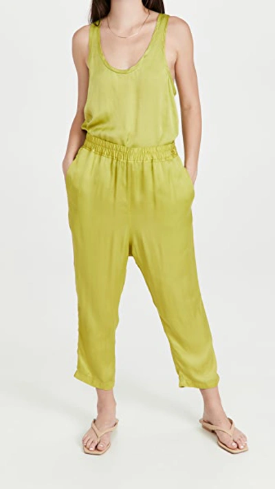 Shop Nili Lotan Safi Pants In Kiwi