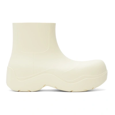 Shop Bottega Veneta Off-white Puddle Chelsea Boots In 9031 Sea Sa