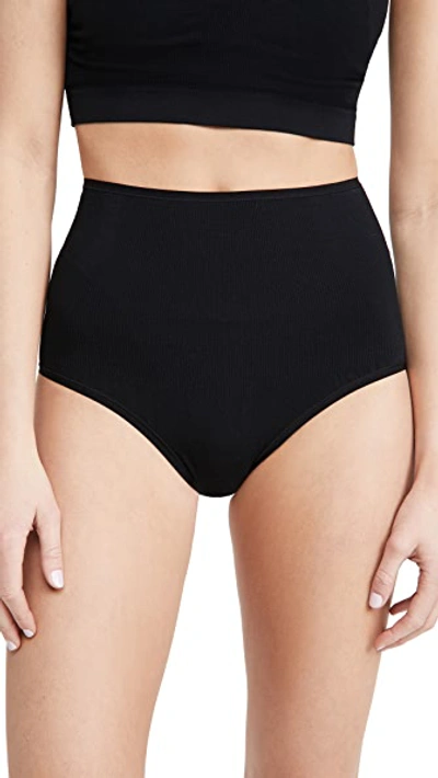 Hatch The Seamless Belly Briefs Black In Black