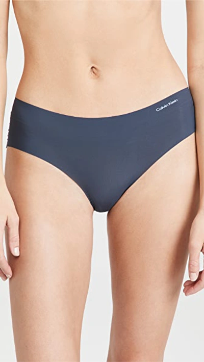 Shop Calvin Klein Underwear Invisibles Hipster 3 Pack Black/light Caramel/speakeasy