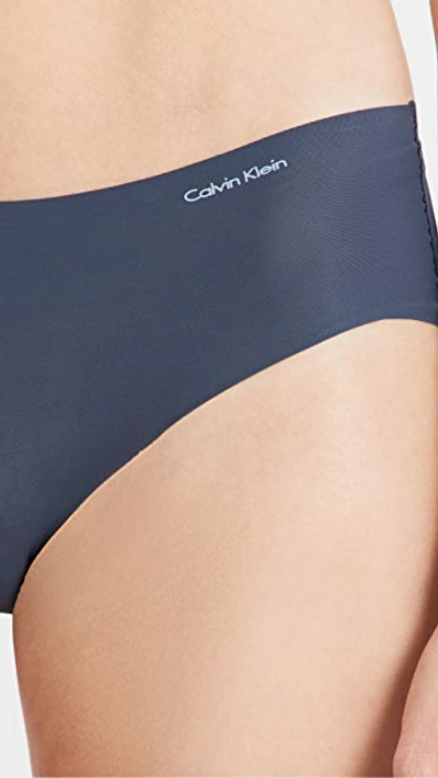 Calvin Klein Underwear Invisibles Hipster 3 Pack In Black/light Caramel/speakeasy