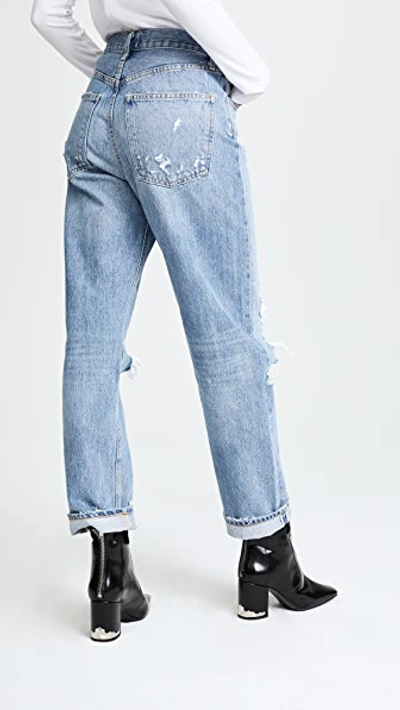 90 年代款式中腰宽松版牛仔裤