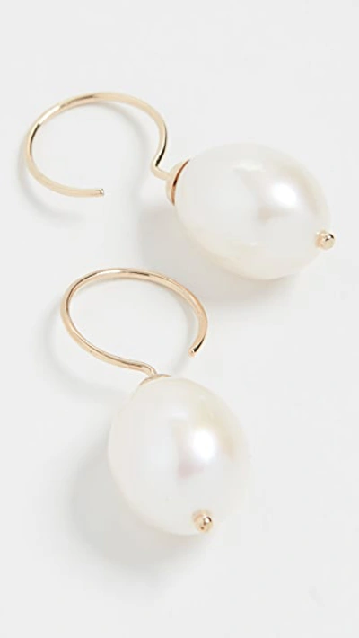 Shop Ariel Gordon Jewelry 14k Pearl Swing Hoop Earrings In Gold
