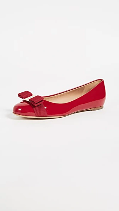 Ferragamo Varina Patent Leather Bow Ballerina Flats In Rosso