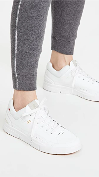 Shop On The Roger Centre Court Sneakers White/gum