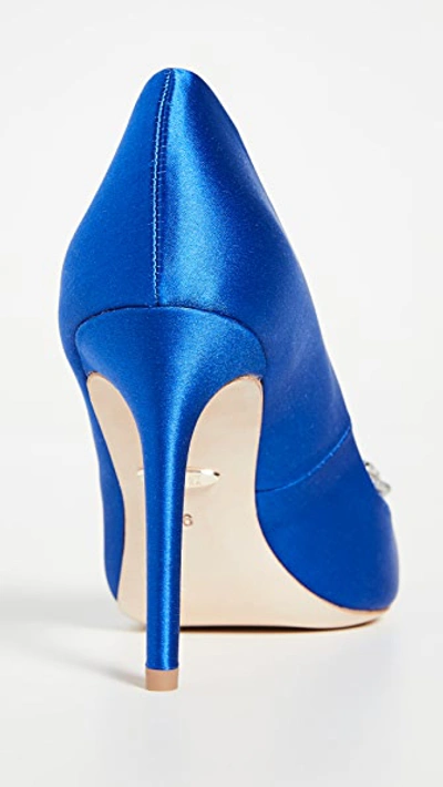 Shop Badgley Mischka Cher Pump Blue