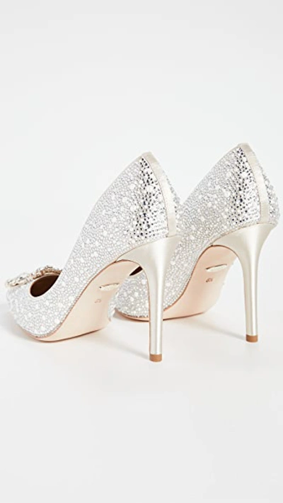 Shop Badgley Mischka Cher Ii Pumps In Ivory