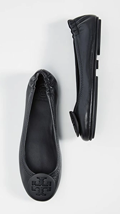 Tory Burch Logo-plaque Leather Ballerina Pumps In Perfect Black