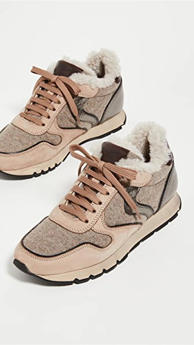Voile Blanche Julia Shearling Trainers In Beige/black