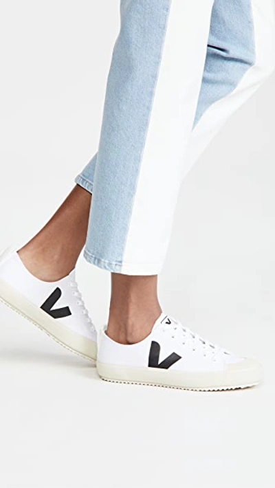 Nova Vegan Sneakers