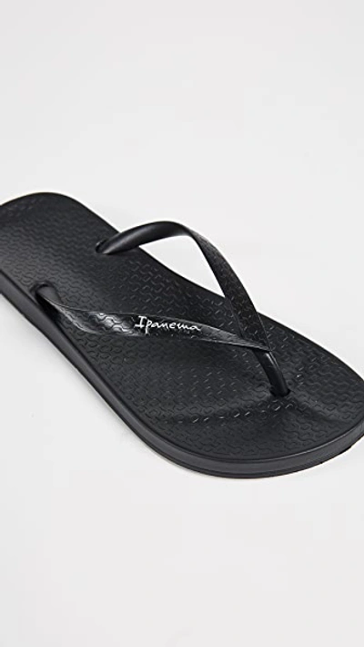 Ipanema Anatomic Flip Flop In Black In Black