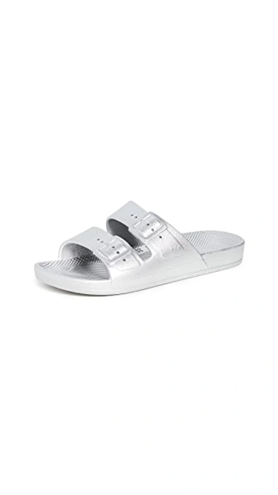 Freedom Moses Metallic Plastic Pool Slides In Silverado