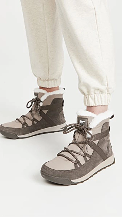 SOREL WHITNEY II FLURRY BOOTS OMEGA TAUPE 5 SOREL20506