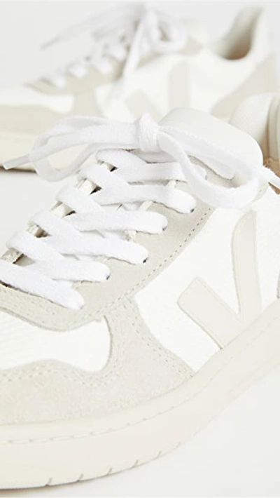 Shop Veja V-10 Sneakers White/natural/pierre 36