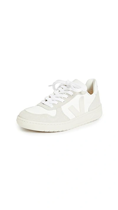 Shop Veja V-10 Sneakers White/natural/pierre 36