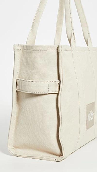 Marc Jacobs The Traveler Tote In Beige