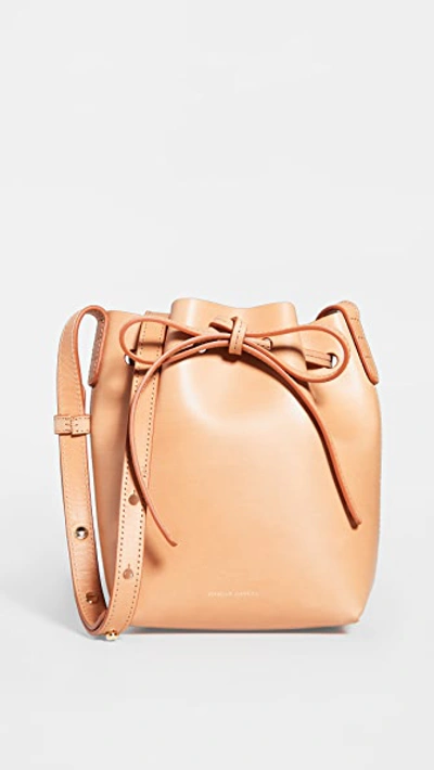 Shop Mansur Gavriel Mini Mini Bucket Bag Cammello/rosa