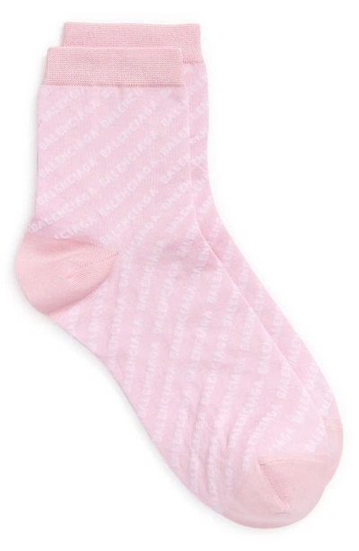 Shop Balenciaga Logo Cotton Blend Ankle Socks In Pink/ White
