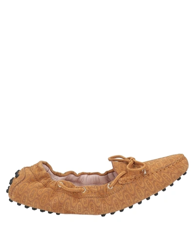 Tod's Suede Boat Shoes In Beige