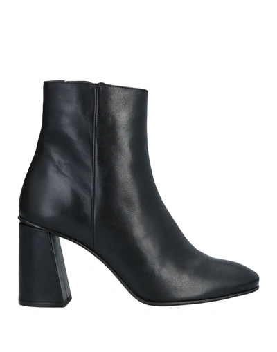 Shop Vero Moda Woman Ankle Boots Black Size 11 Soft Leather