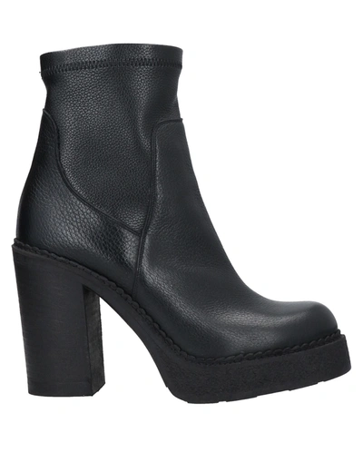 Shop Chiarini Bologna Woman Ankle Boots Black Size 10 Soft Leather