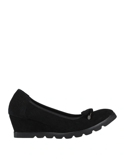 Shop Calpierre Pumps In Black