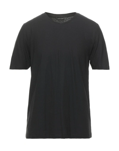 Shop Roberto Collina Man T-shirt Black Size 40 Cotton