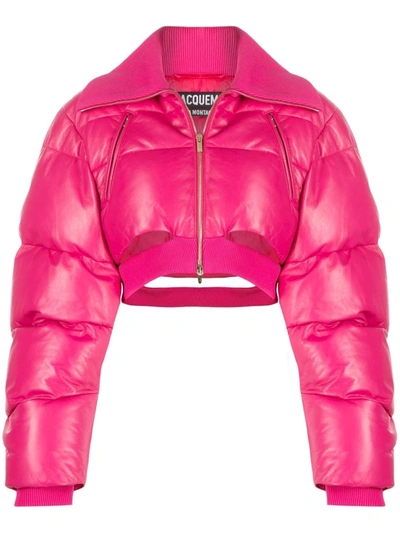 Shop Jacquemus Pralù Cropped Puffer Jacket In 粉色
