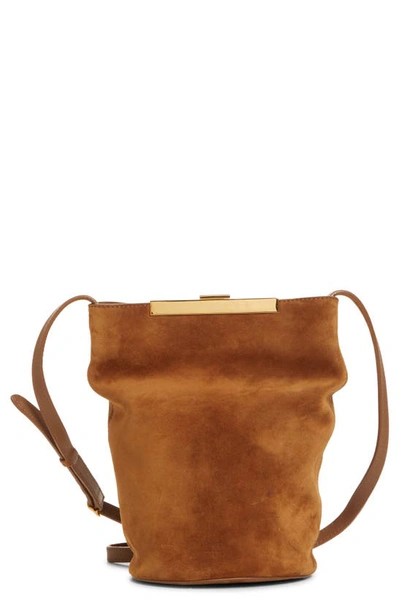 Shop Khaite Etta Leather Crossbody Bag In Caramel