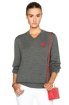 COMME DES GARÇONS PLAY WOOL JERSEY INTARSIA RED EMBLEM SWEATER IN GRAY.,AZ-N030-051