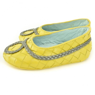 Pre-owned Bottega Veneta Leather First Shoes In Yellow