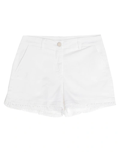 Shop Frankie Morello Woman Denim Shorts White Size 8 Cotton, Elastane