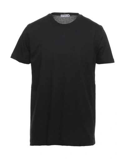 Shop Andrea Fenzi T-shirts In Black