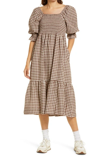 Shop Madewell Lucie Gingham Elbow Sleeve Smocked Midi Dress In Rich Brown