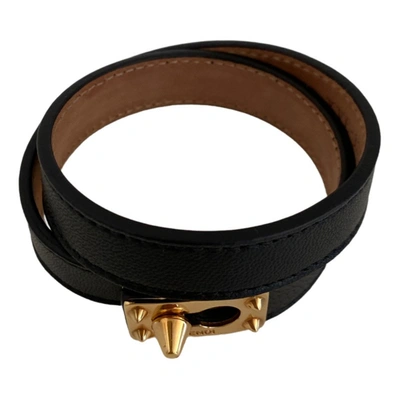 Pre-owned Fendi Leather Bracelet In Black