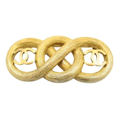 Pre-owned Chanel Pin & Brooche In Gold