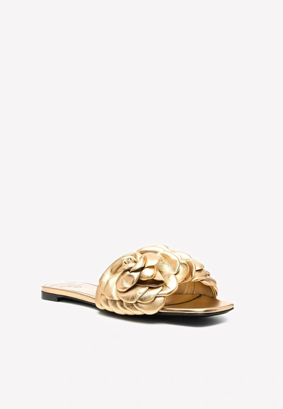 Shop Valentino 03 Rose Edition Atelier Flat Slides In Metallic Leather In Gold