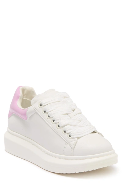 Shop Steve Madden Gaines Platform Sneaker In White/ Pink
