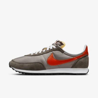 Shop Nike Waffle Trainer 2 Men's Shoes In Moon Fossil,ironstone,sail,team Orange