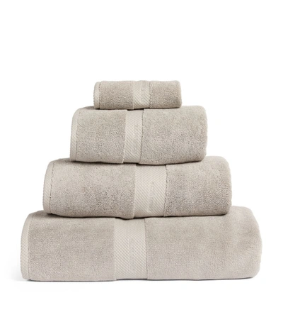 Shop Ralph Lauren Avenue Hand Towel (50cm X 100cm) In Grey