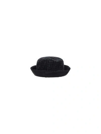 Shop Fendi Bucket Hat In Antracite+nero