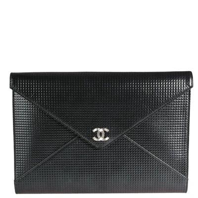 Pre-owned Chanel Iridescent Black Lambskin Embossed Small Envelope Clutch