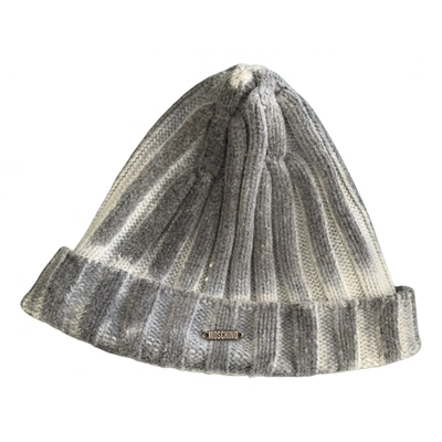 Pre-owned Moschino Wool Beanie In Beige