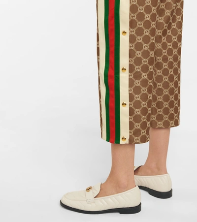Shop Gucci Interlocking G Cropped Sweatpants In Military Green/ivory