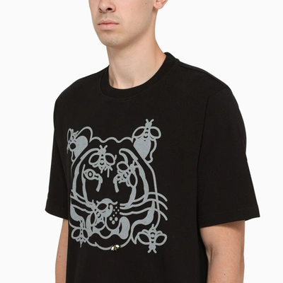 Shop Kenzo Black T-shirt With Contrasting Print